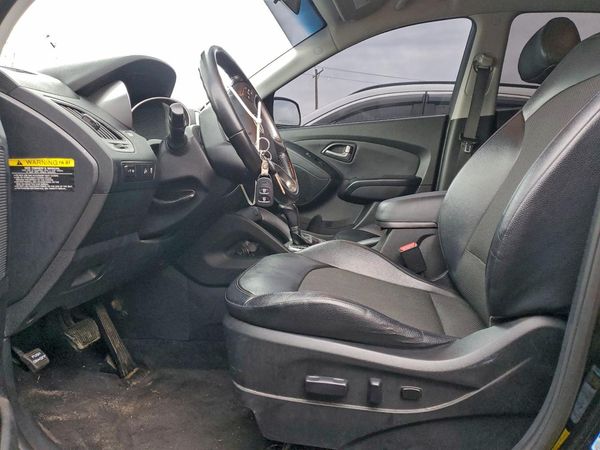 2015 HYUNDAI TUCSON GLS (Middle)