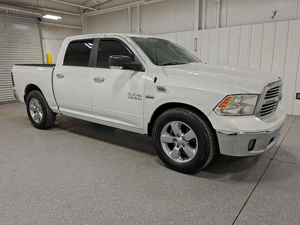 2017 RAM 1500 SLT — Passenger 3/4