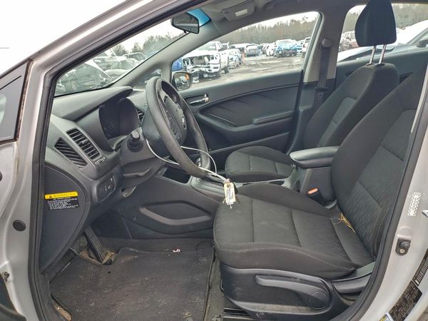 2016 KIA FORTE GL (Middle-Low Grade)