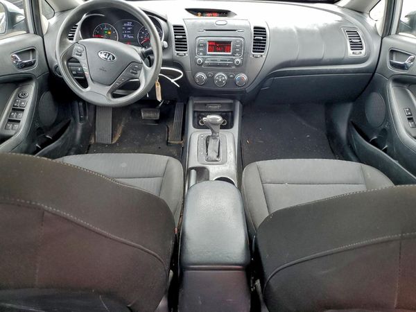 2016 KIA FORTE GL (Middle-Low Grade)