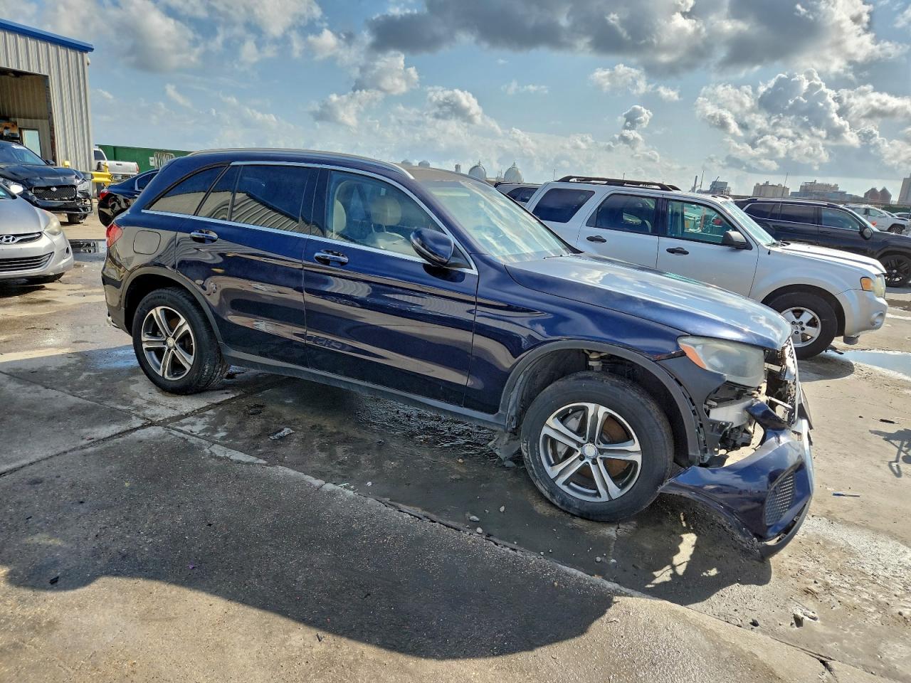 2016 MERCEDES-BENZ GLC GLC300
