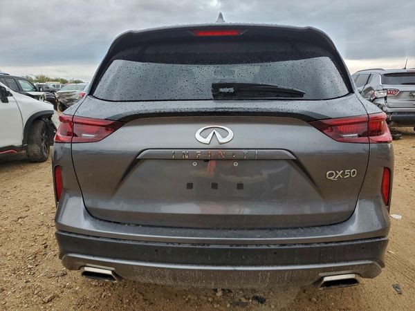 2022 INFINITI QX50 Luxe