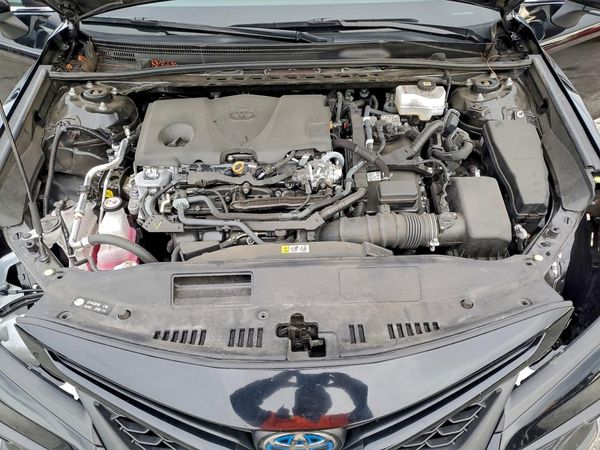 2024 TOYOTA CAMRY SE — Engine bay