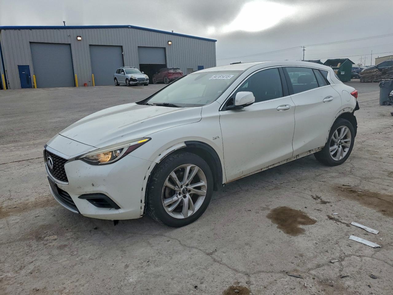 2017 INFINITI QX30