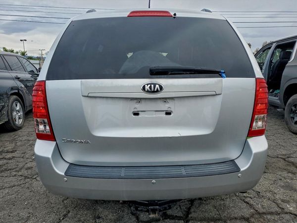 2014 KIA SEDONA GL
