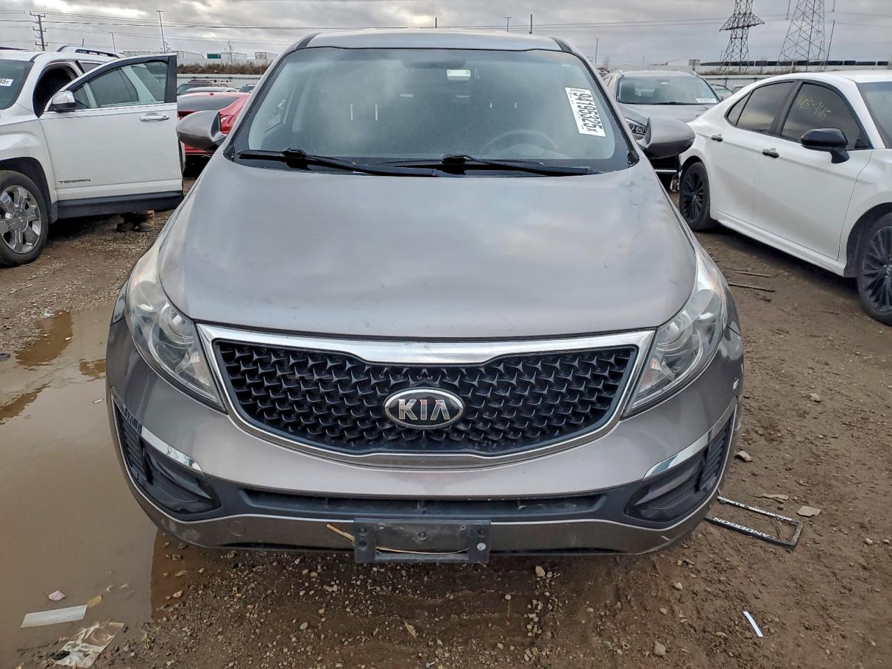 2015 KIA SPORTAGE GL - Middle-low