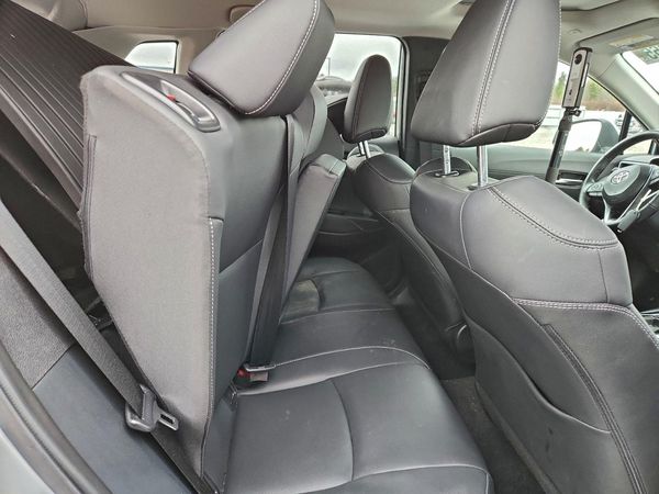 2024 TOYOTA COROLLA CROSS XLE