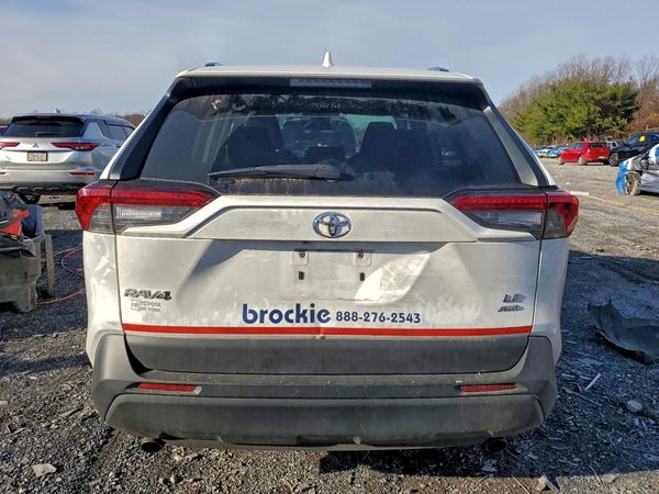 2021 TOYOTA RAV4 LE — DIRR