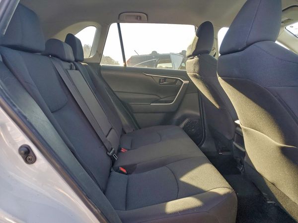 2021 TOYOTA RAV4 LE — PSRS