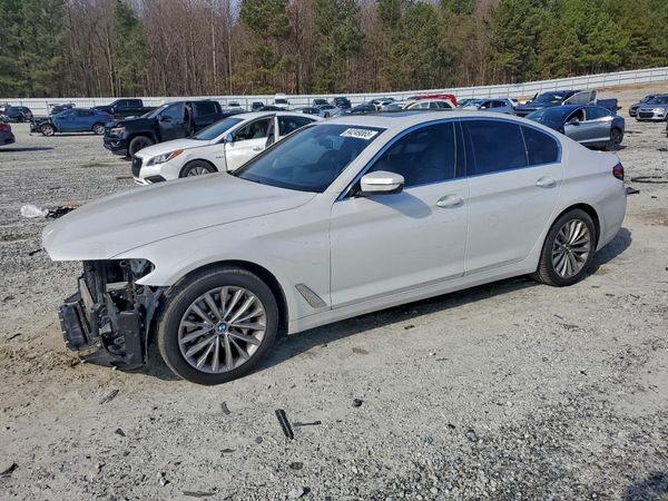 2023 BMW 530