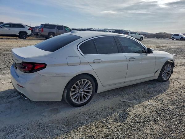 2023 BMW 530
