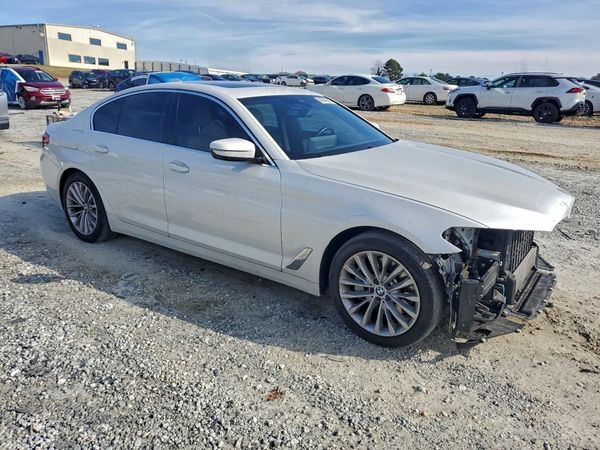 2023 BMW 530