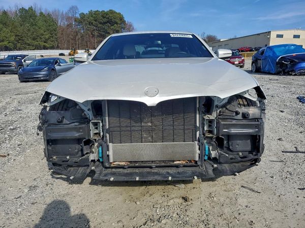 2023 BMW 530
