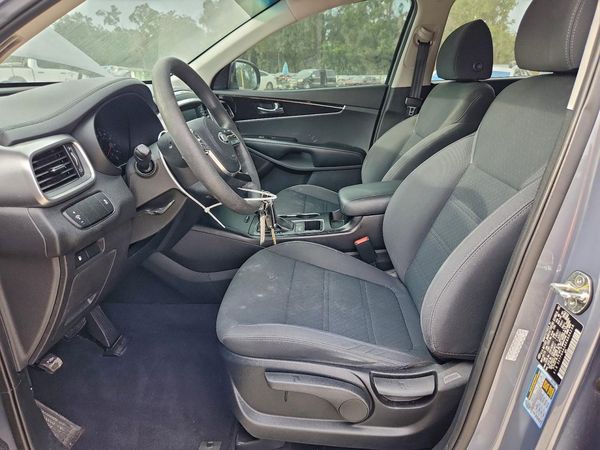 2019 KIA SORENTO L, LX, S