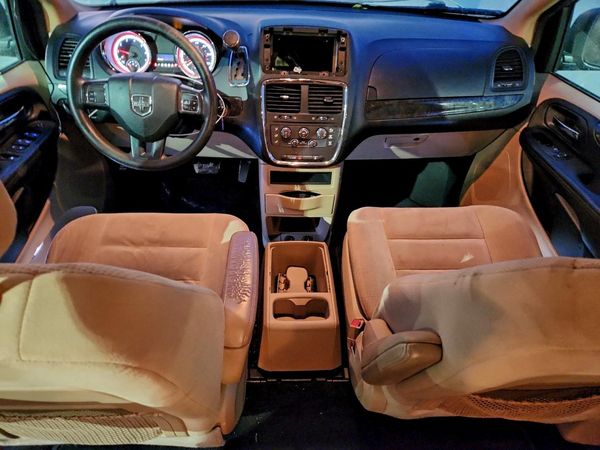 2014 DODGE GRAND CARAVAN SE