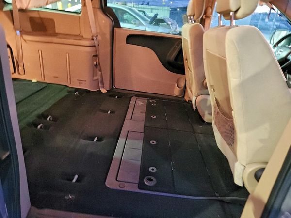 2014 DODGE GRAND CARAVAN SE