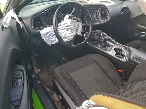 2017 DODGE CHALLENGER SXT
