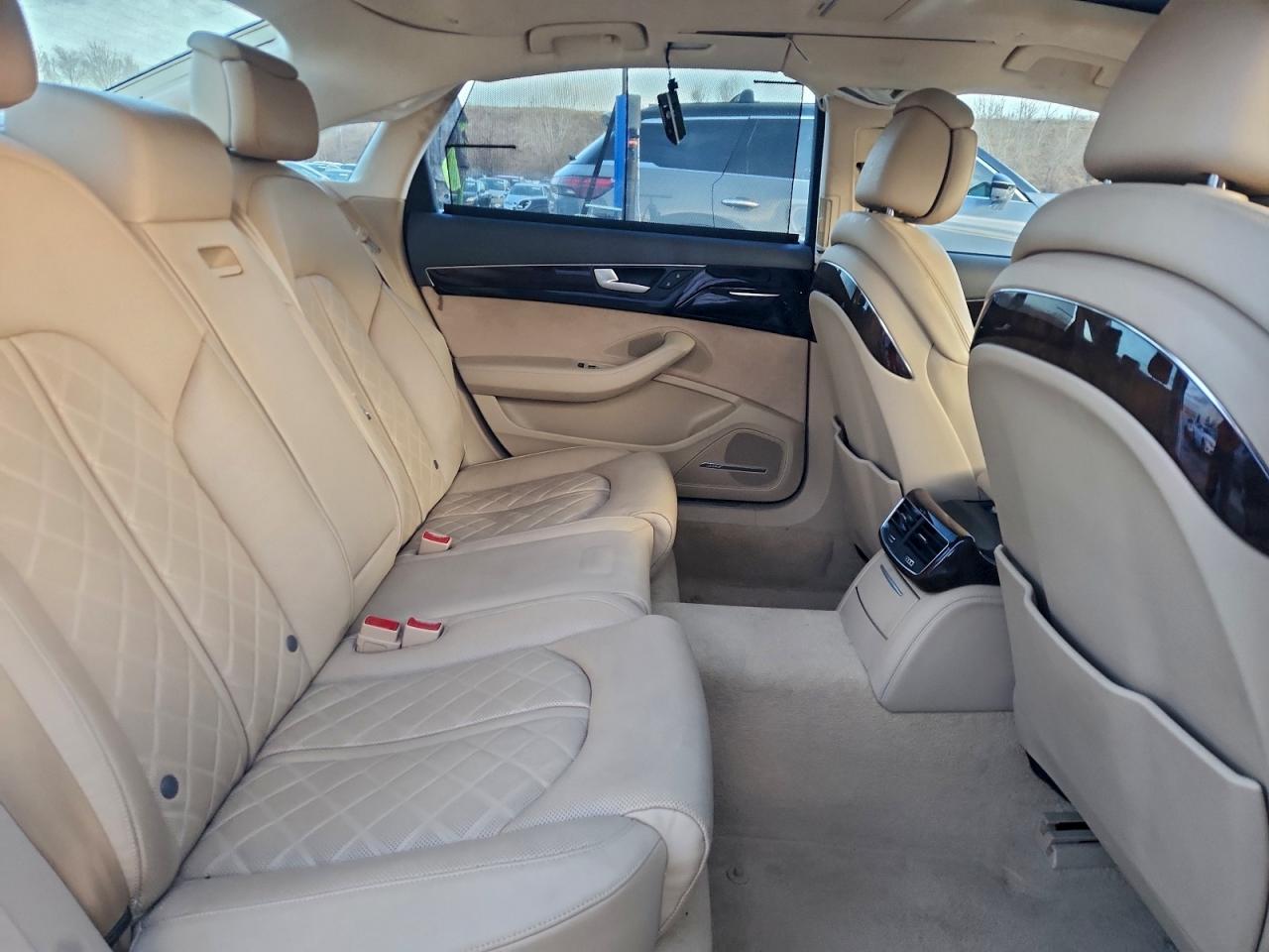 2018 AUDI A8