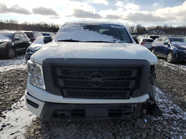 2022 NISSAN TITAN