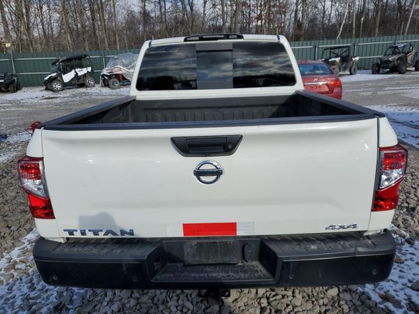 2022 NISSAN TITAN