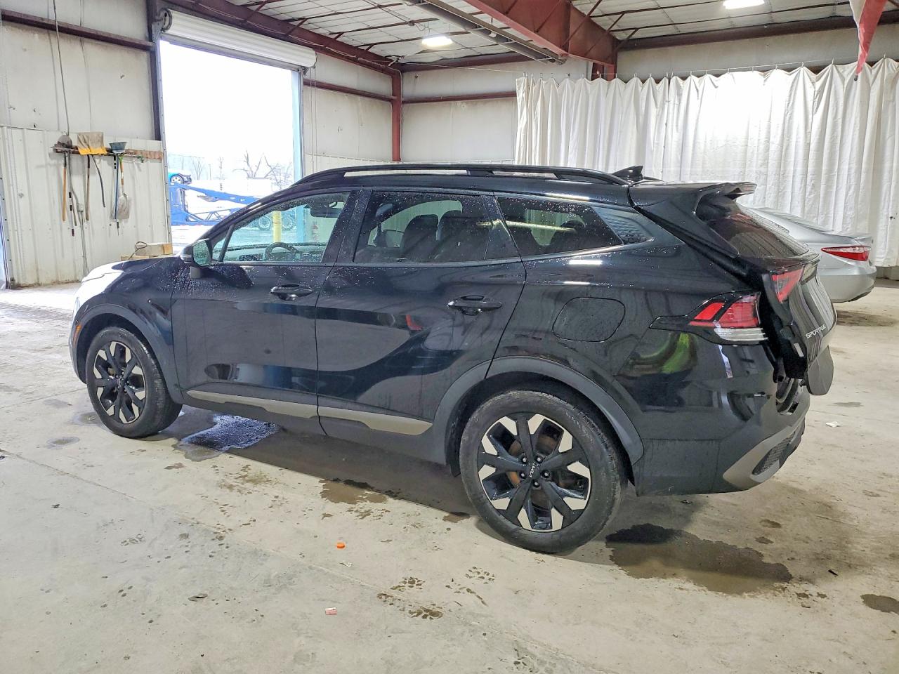 2023 KIA SPORTAGE X-LINE