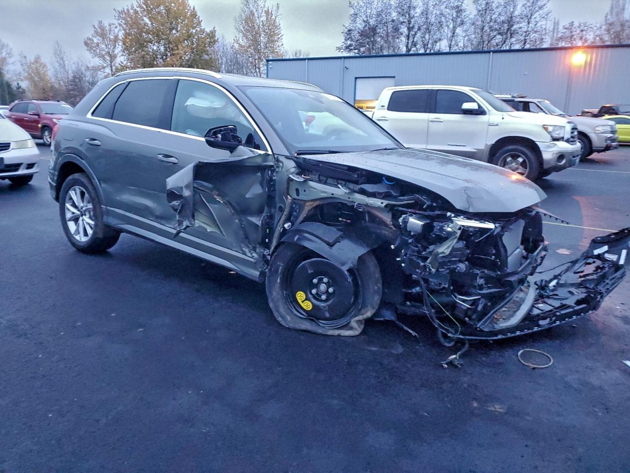 2025 AUDI Q3 S Line quattro Premium