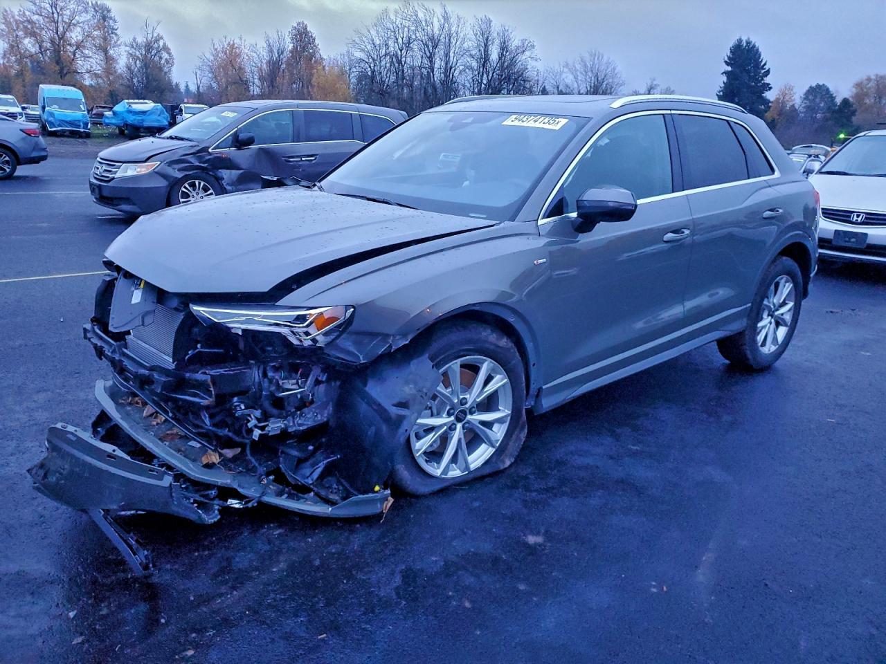 2025 AUDI Q3 S Line quattro Premium