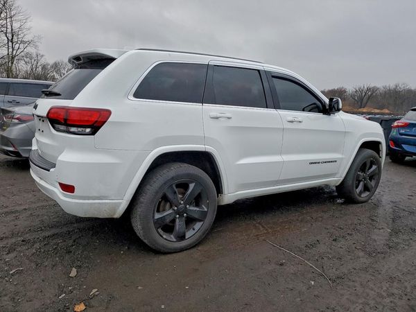 2015 JEEP GRAND CHEROKEE LAREDO 4X4