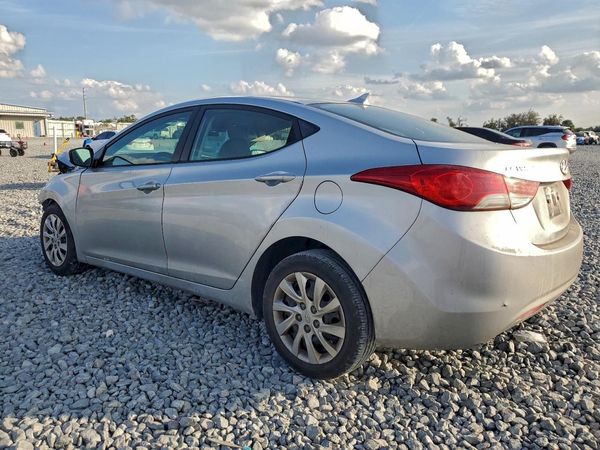 2012 HYUNDAI ELANTRA