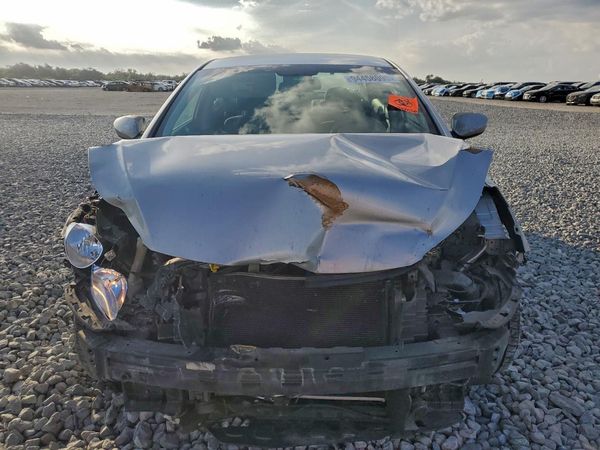 2012 HYUNDAI ELANTRA