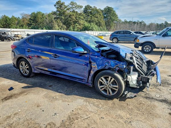 2017 HYUNDAI ELANTRA