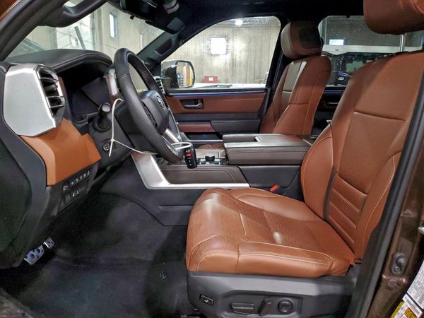 2023 TOYOTA TUNDRA