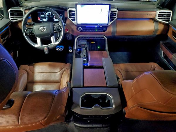 2023 TOYOTA TUNDRA