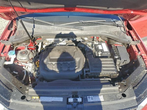 2019 VOLKSWAGEN TIGUAN — Engine bay