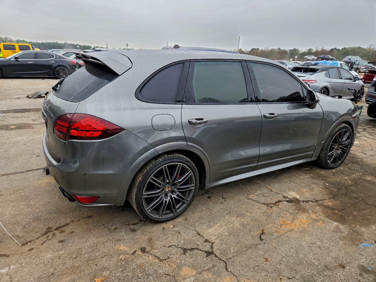 2014 PORSCHE CAYENNE GTS
