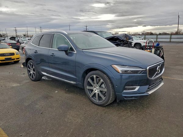 2021 VOLVO XC60 Inscription