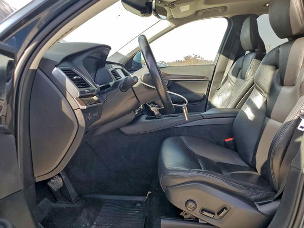 2019 VOLVO XC90