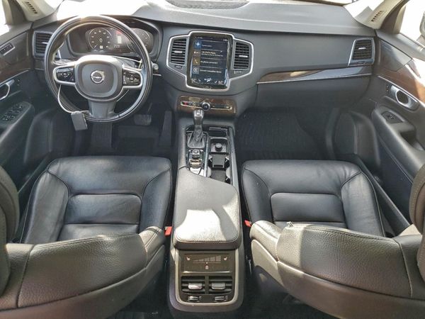 2019 VOLVO XC90