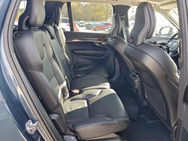 2019 VOLVO XC90