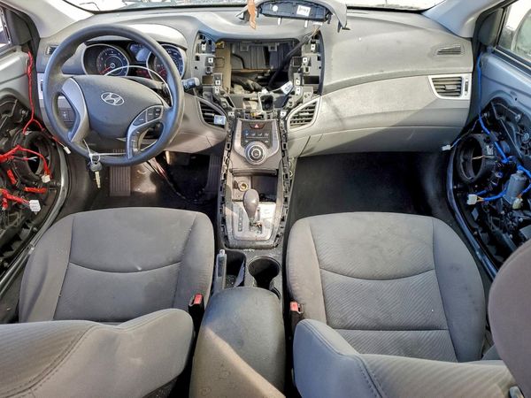 2013 HYUNDAI ELANTRA — CKPT