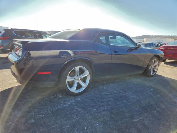 2017 DODGE CHALLENGER SXT