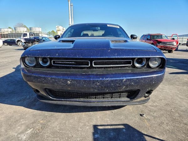 2017 DODGE CHALLENGER SXT