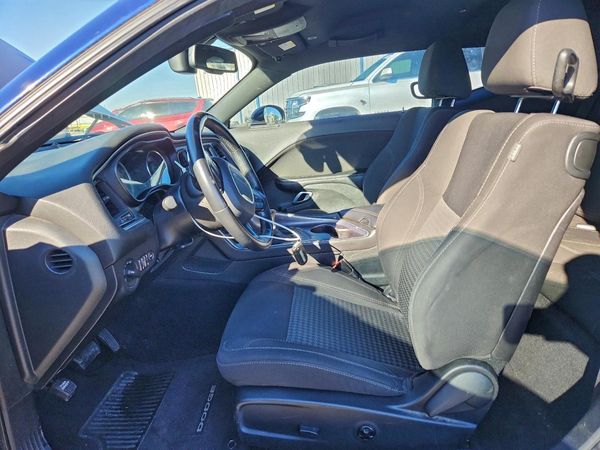 2017 DODGE CHALLENGER SXT
