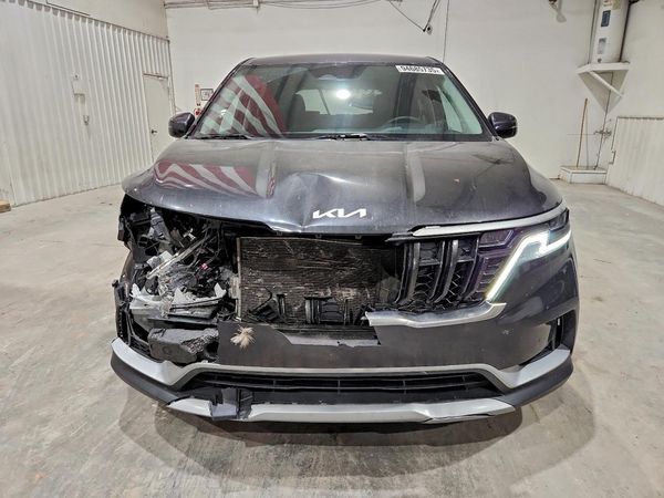 2023 KIA CARNIVAL LX, LX Seat Package