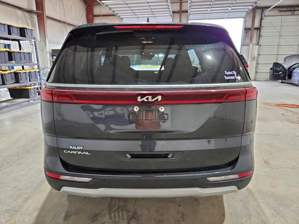 2023 KIA CARNIVAL LX, LX Seat Package