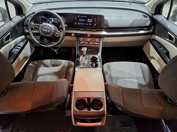 2023 KIA CARNIVAL LX, LX Seat Package