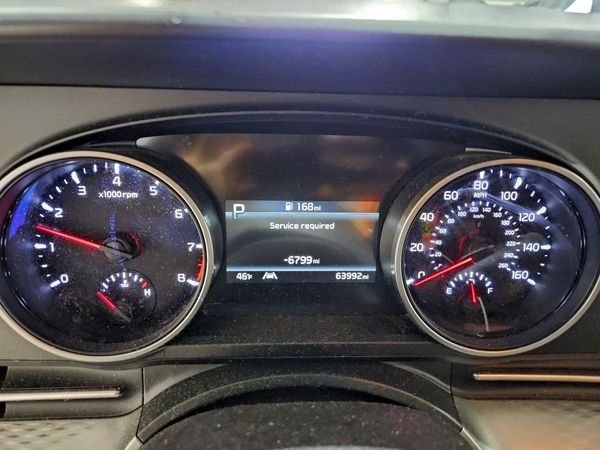 2023 KIA CARNIVAL LX, LX Seat Package