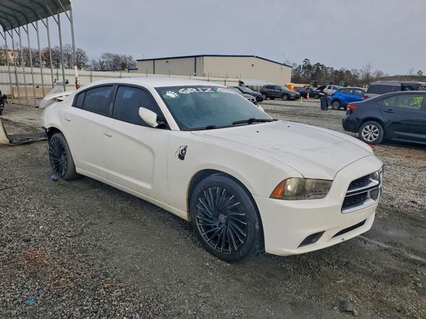 2013 DODGE CHARGER