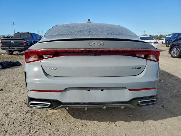 2022 KIA K5