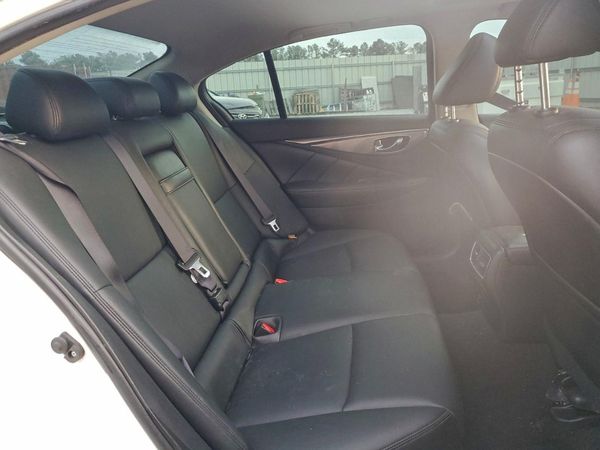 2017 INFINITI Q50